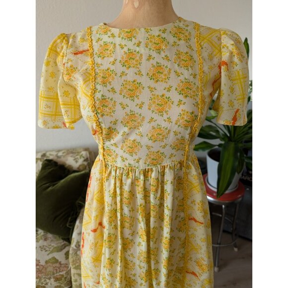 Vintage Handmade Dress 60s 70s Women's Yellow Cotton Blend Floral A Line Mod XS - Picture 3 of 9